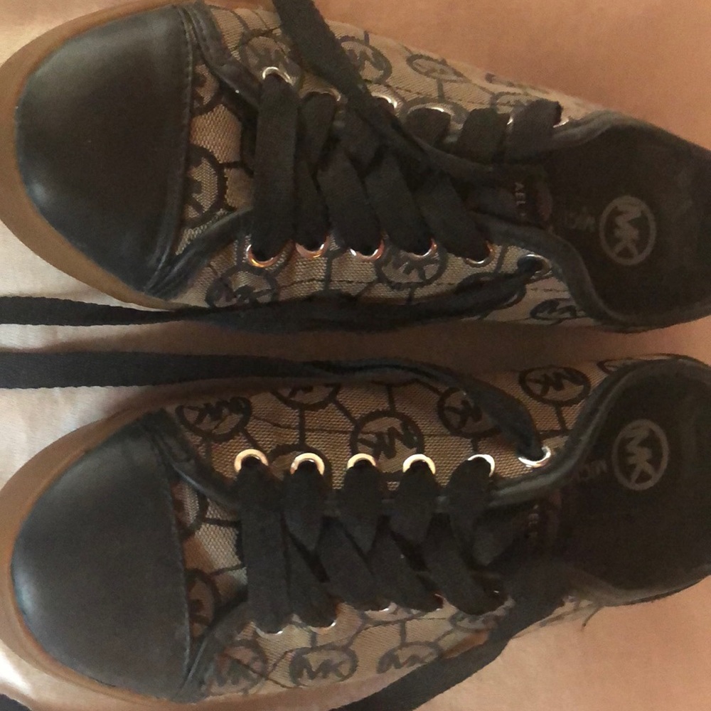 Michael Kors sneakers size 9